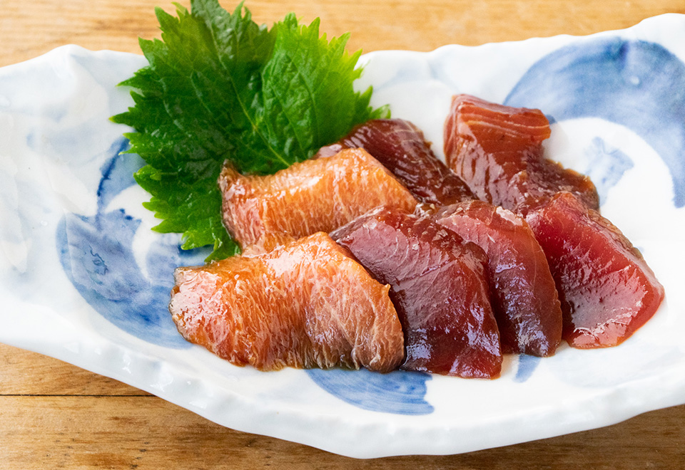 天然本まぐろ切り落とし漬け丼