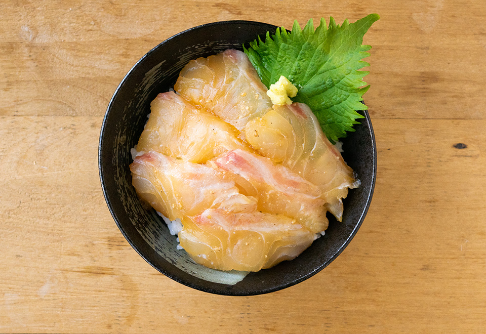 鯛の胡麻漬丼