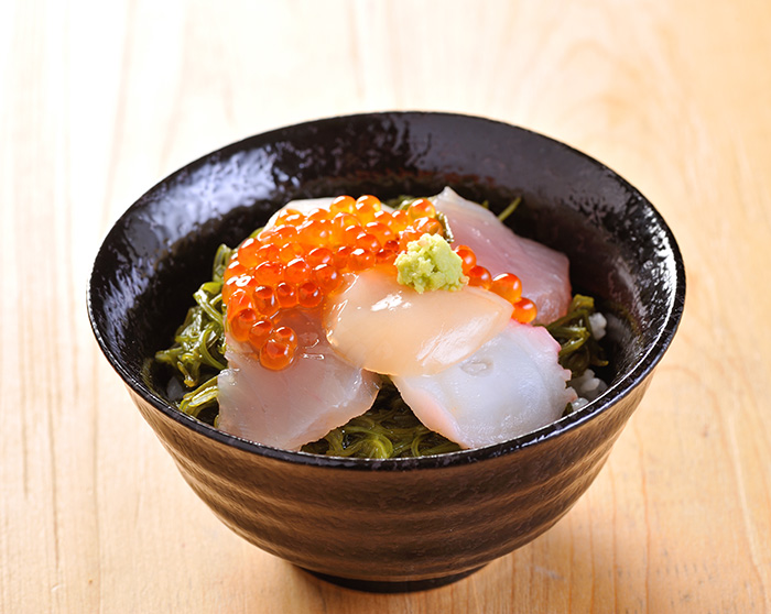 斉吉海鮮丼