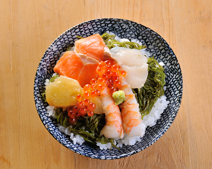 斉吉海鮮丼(海老・数の子)