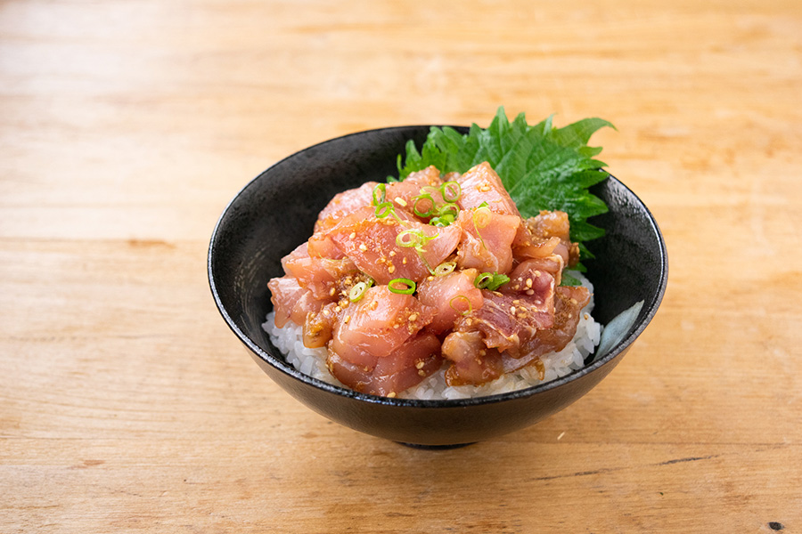 びんちょう鮪切り落とし漬丼