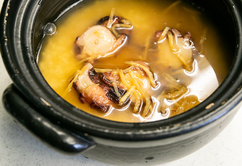 気仙沼産の蛸と生姜めし