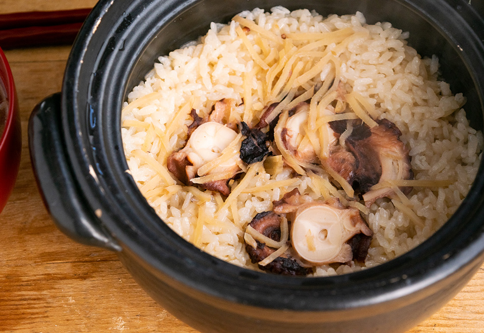 気仙沼産の蛸と生姜めし