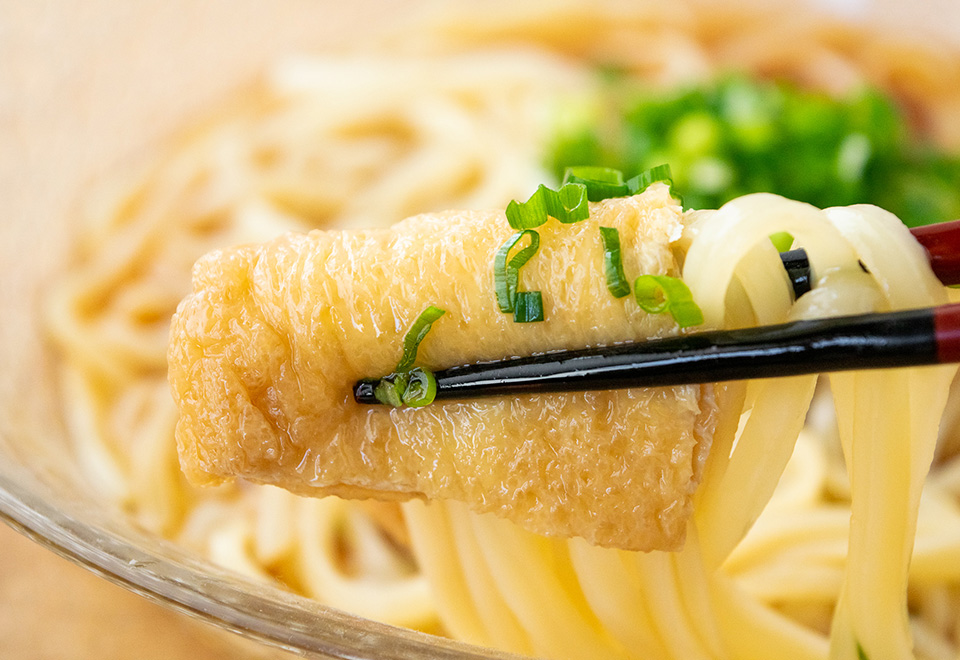 冷やしきつねうどん