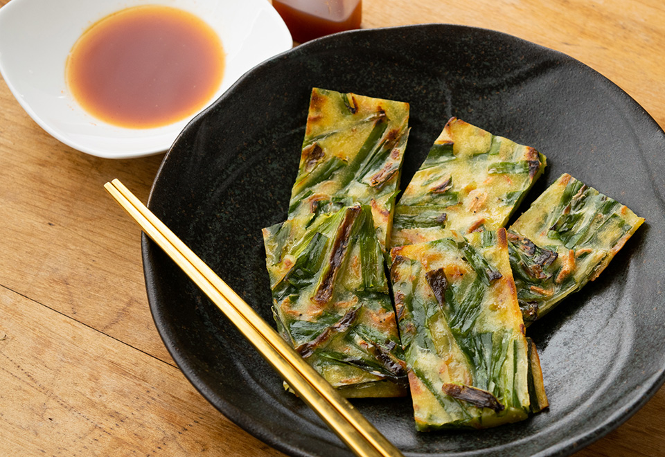 三陸産あみ海老とニラのチジミ