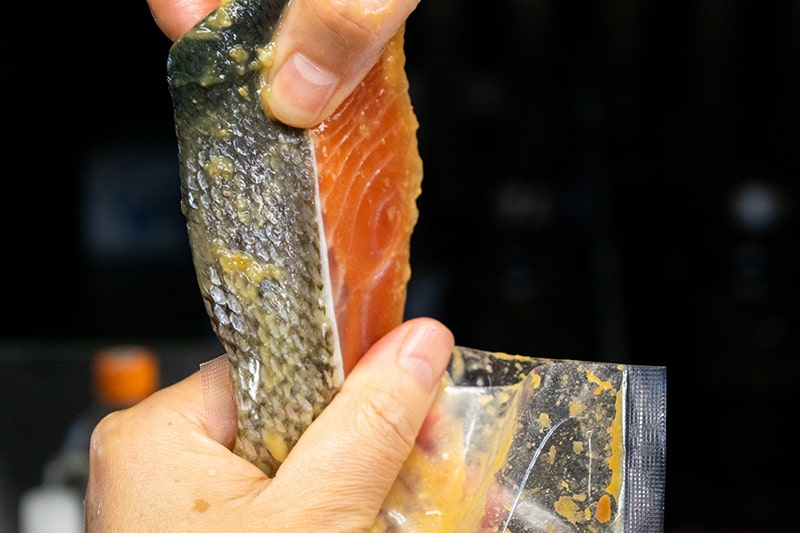 秋鮭味噌こうじ漬け