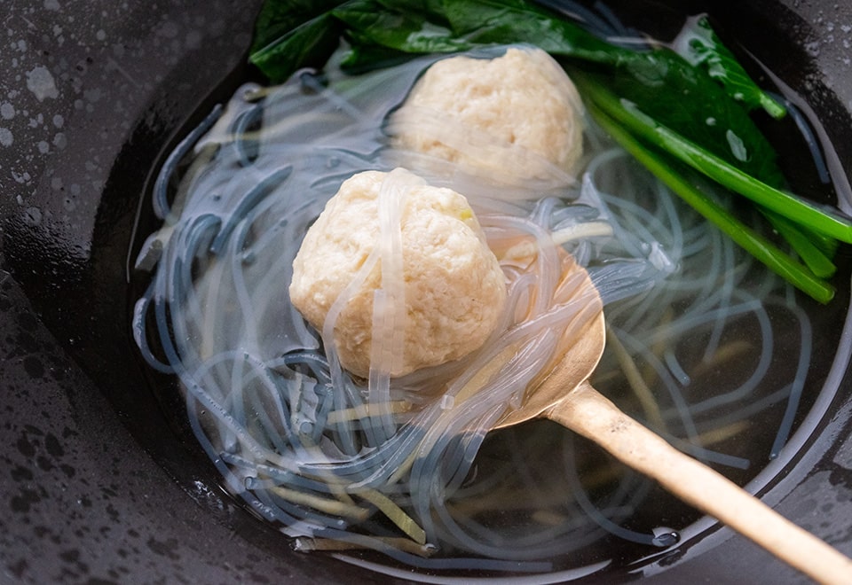 鶏団子と生姜のスープ