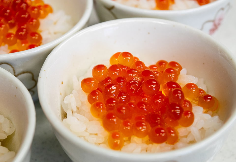 気仙沼産ふかひれの刺身 ねぎ油醤油