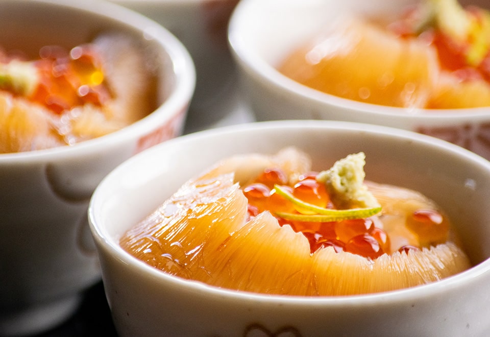 気仙沼産ふかひれの刺身 ねぎ油醤油
