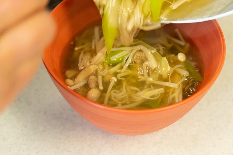 たっぷり生姜の鶏雑炊用スープ