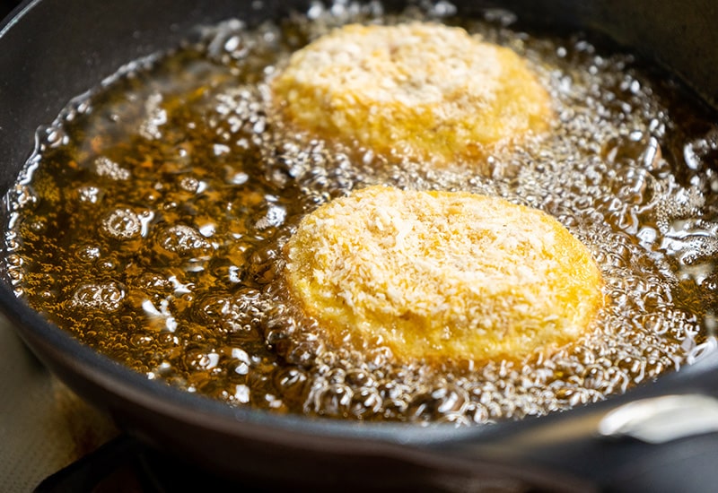 桜海老とアンチョビのじゃがいもコロッケ