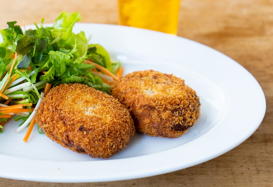 桜海老とアンチョビのじゃがいもコロッケ