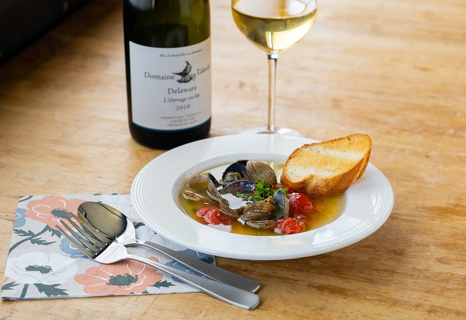 気仙沼産あさりとトマトオイル煮