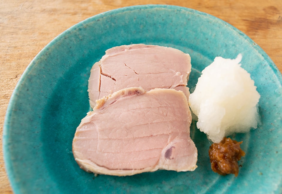 レモン麹漬け豚ひれ肉蒸し