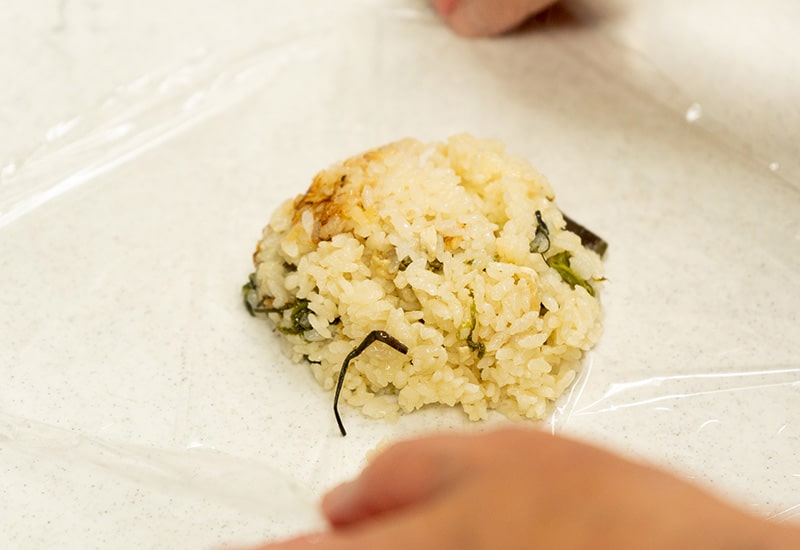 西和賀わらびと油揚げの炊き込みご飯
