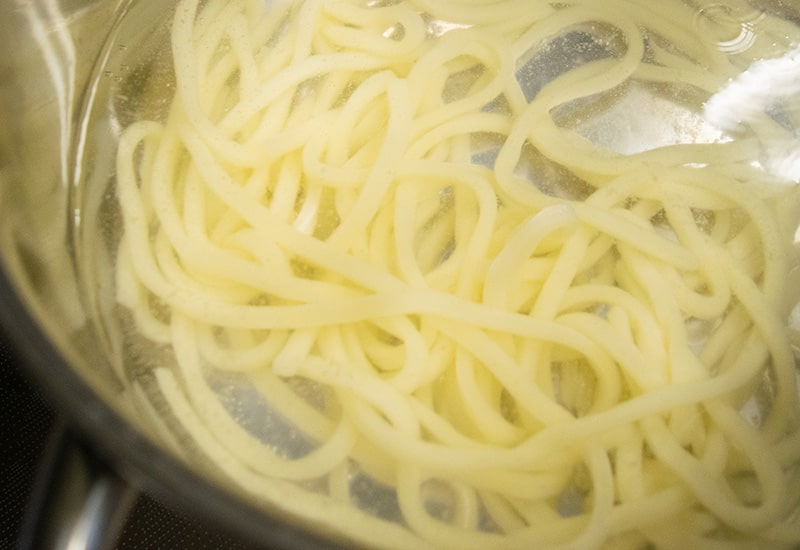 比内地鶏のスープ冷たいうどん