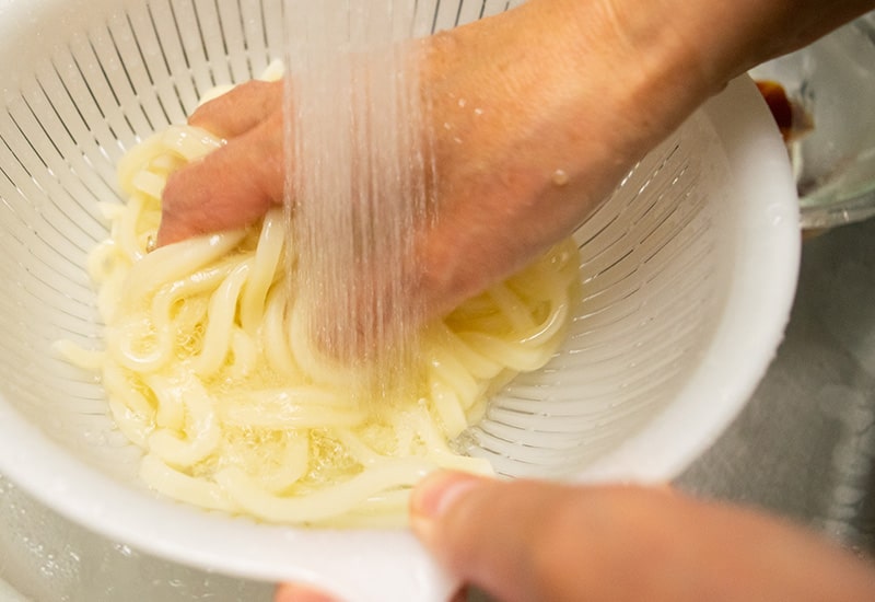 比内地鶏のスープ冷たいうどん