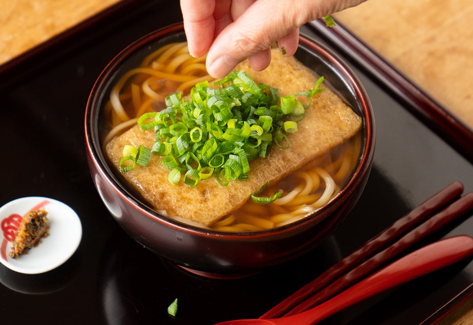 斉吉だしのきつねうどん