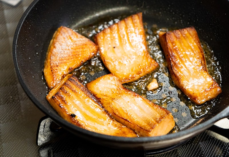 銀鮭ハラミ・生姜醤油切り落とし