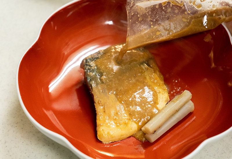 気仙沼産　鯖の胡麻味噌煮（2切れ）