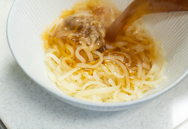 斉吉だしの牛肉うどん