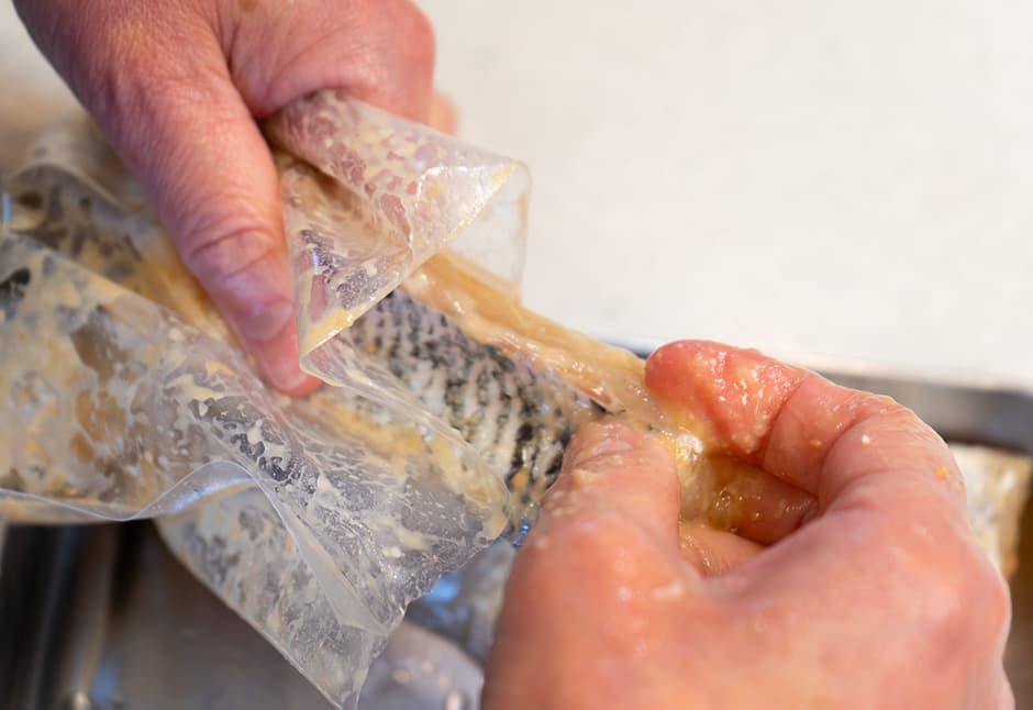 気仙沼産すずき切り落とし味噌こうじ漬け