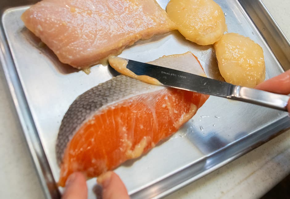 母の日ギフト（めかじき　銀鮭　帆立　味噌こうじ漬け　各２切れ