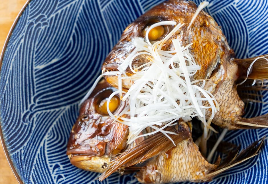 天然真鯛のかぶと煮（２つ