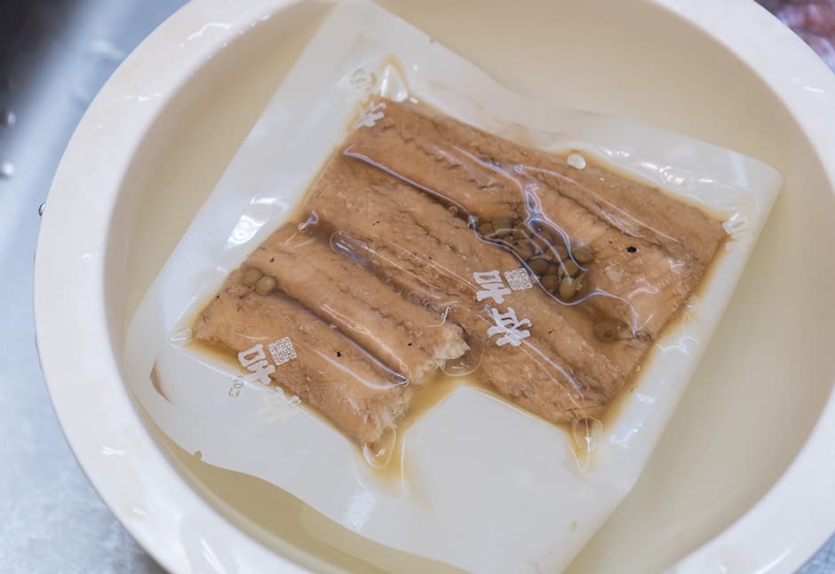 穴子山椒煮　形ふぞろい