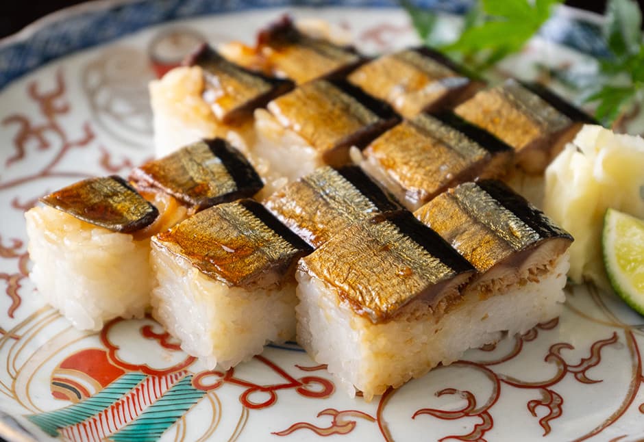 金のさんま寿司