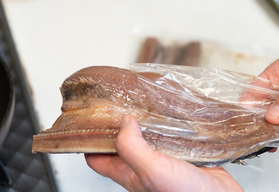 新さんま一汐開き (ほろにがワタ合え)