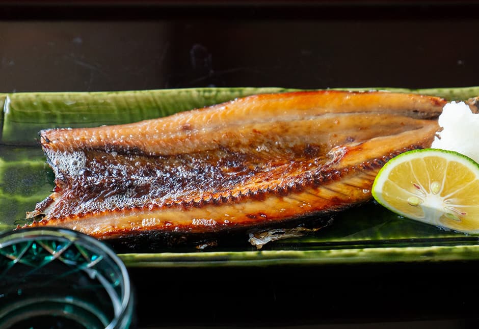 新さんま一汐開き (ほろにがワタ合え)