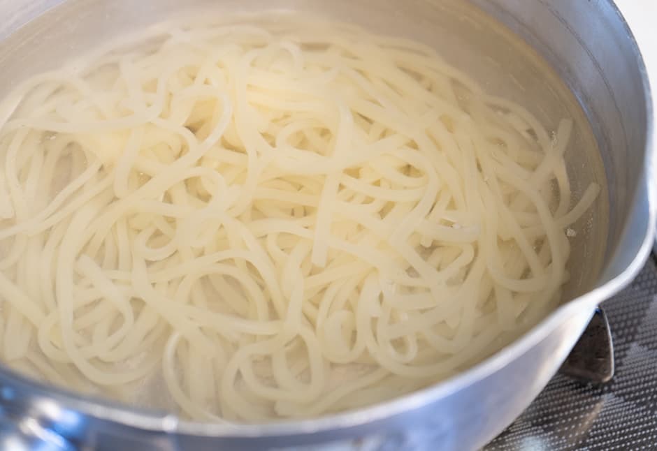 斉吉だしのきつねうどん