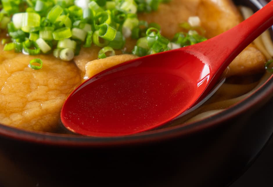 斉吉だしのきつねうどん