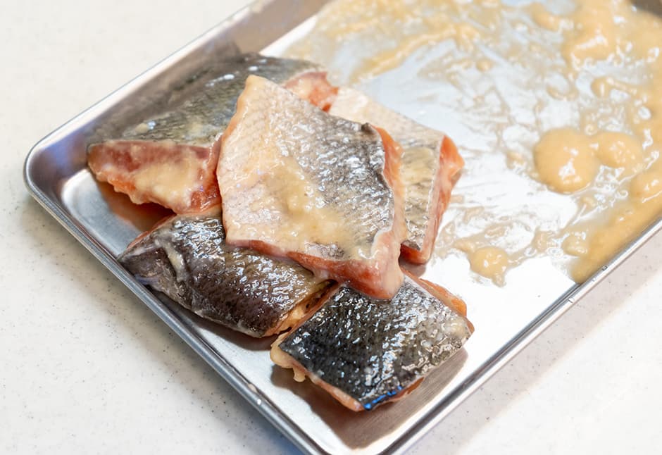 秋鮭切り落とし味噌こうじ漬け