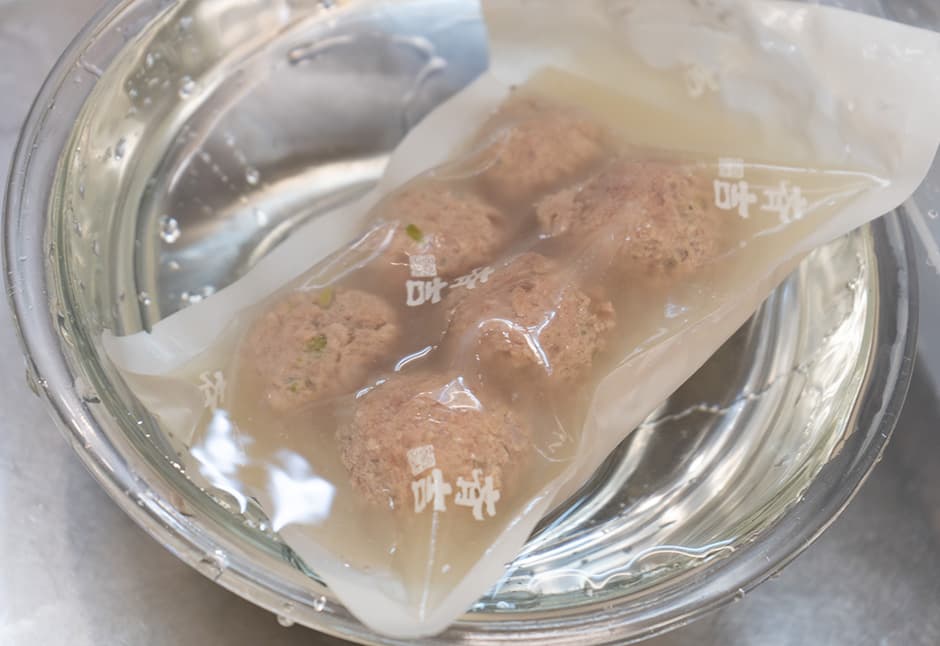 宮城の野田鴨の肉団子( 6ケ）