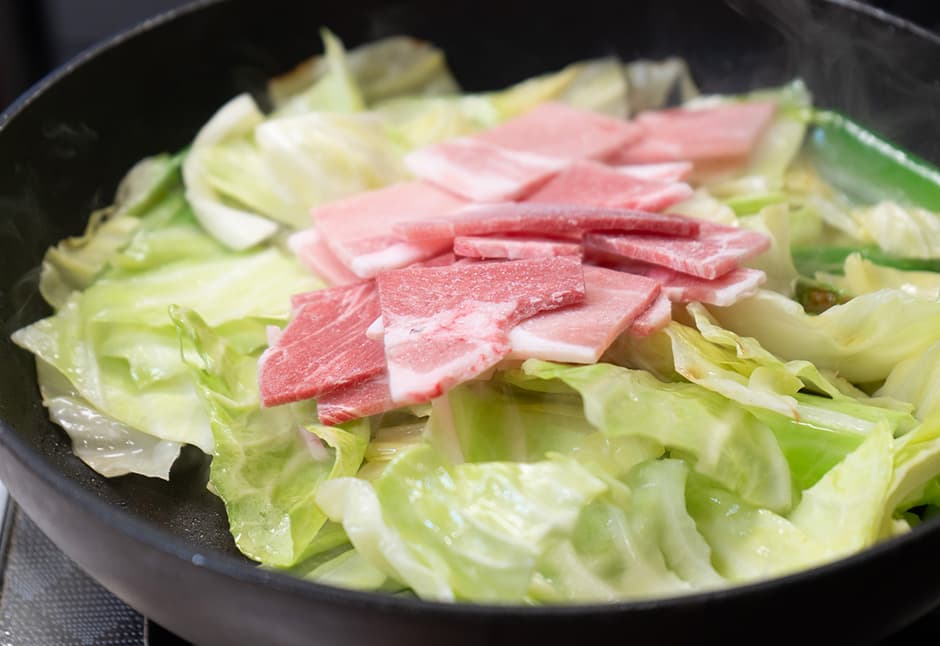 ファーマーズファクトリーさん　北海道放牧豚切り落としと挽肉