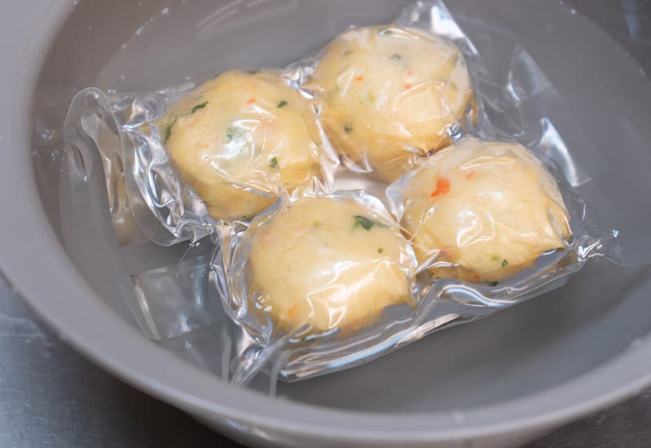 蟹しんじょう湯葉包み（４ケ）とだしセット