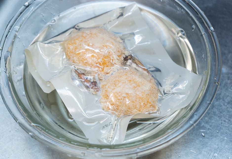 かに爪揚げ（２ケ）