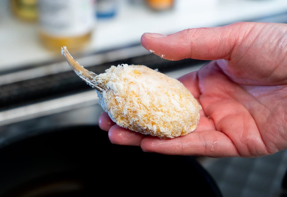 かに爪揚げ（２ケ）