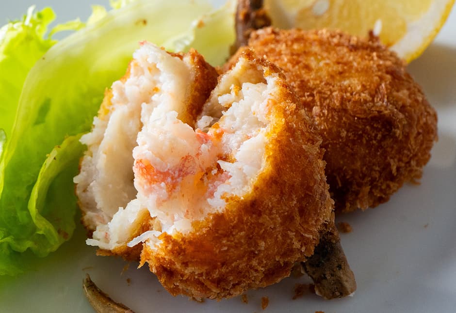 かに爪揚げ（２ケ）