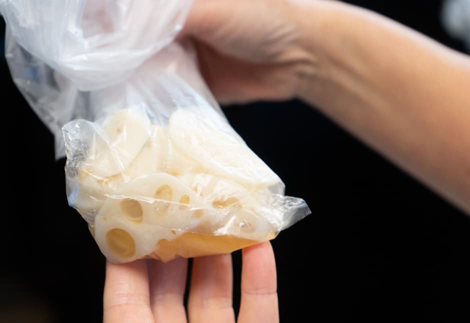 小鯛の酢〆　だし酢とあわせて