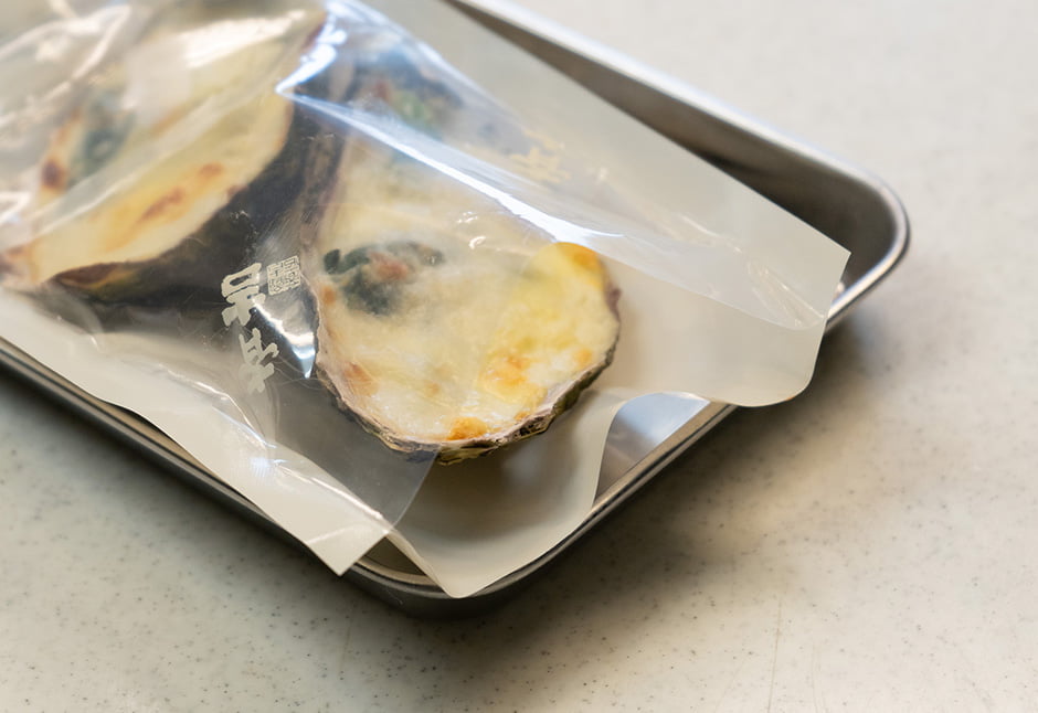 殻付き牡蠣のグラタン