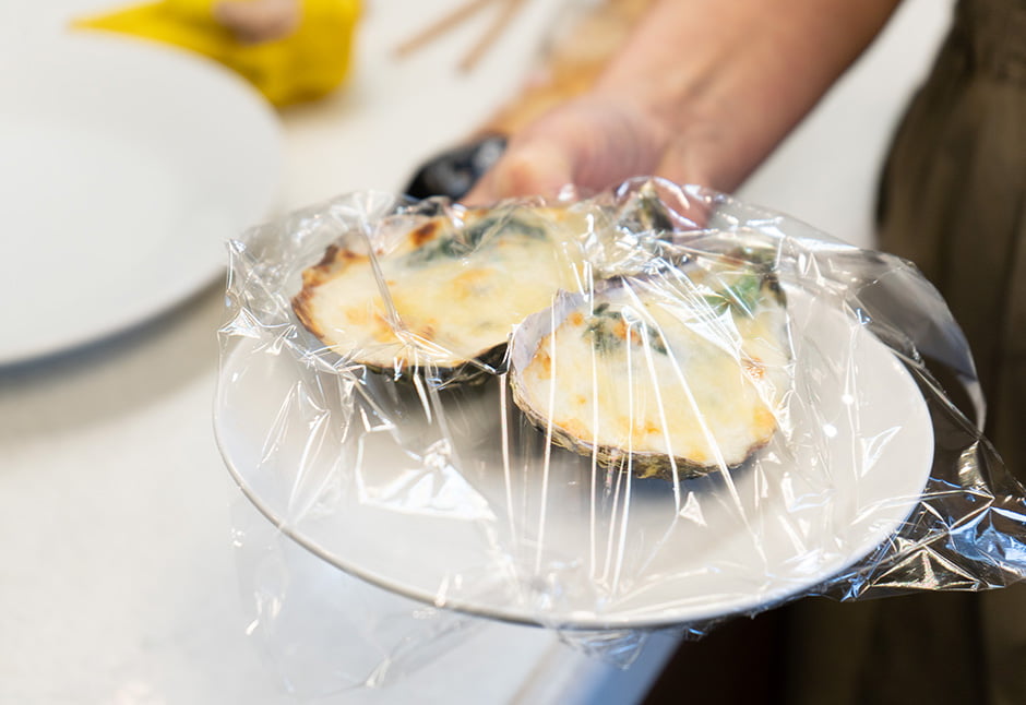 殻付き牡蠣のグラタン