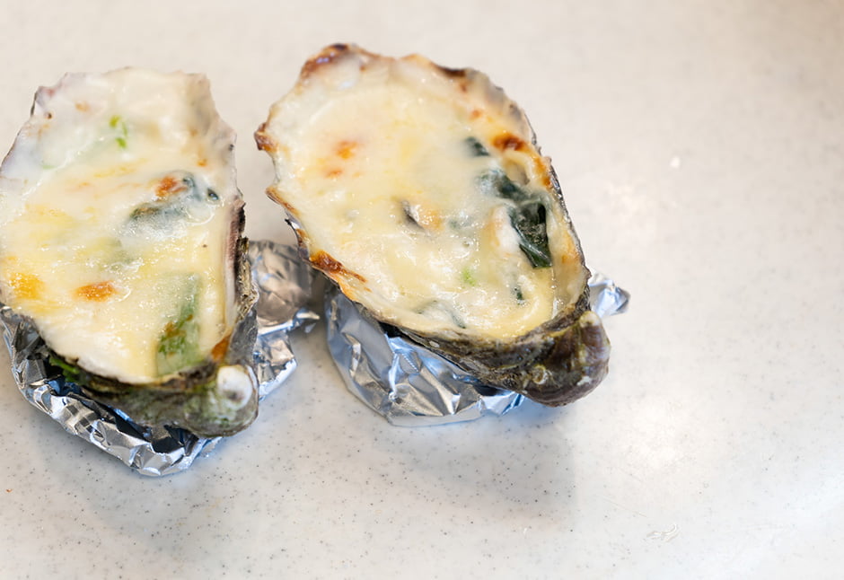 殻付き牡蠣のグラタン