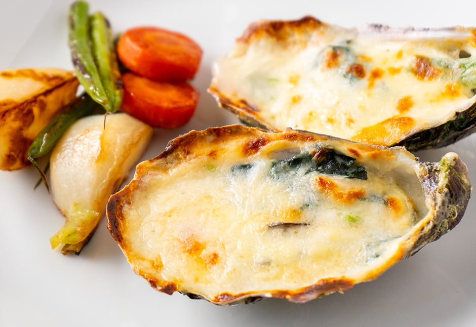 殻付き牡蠣のグラタン