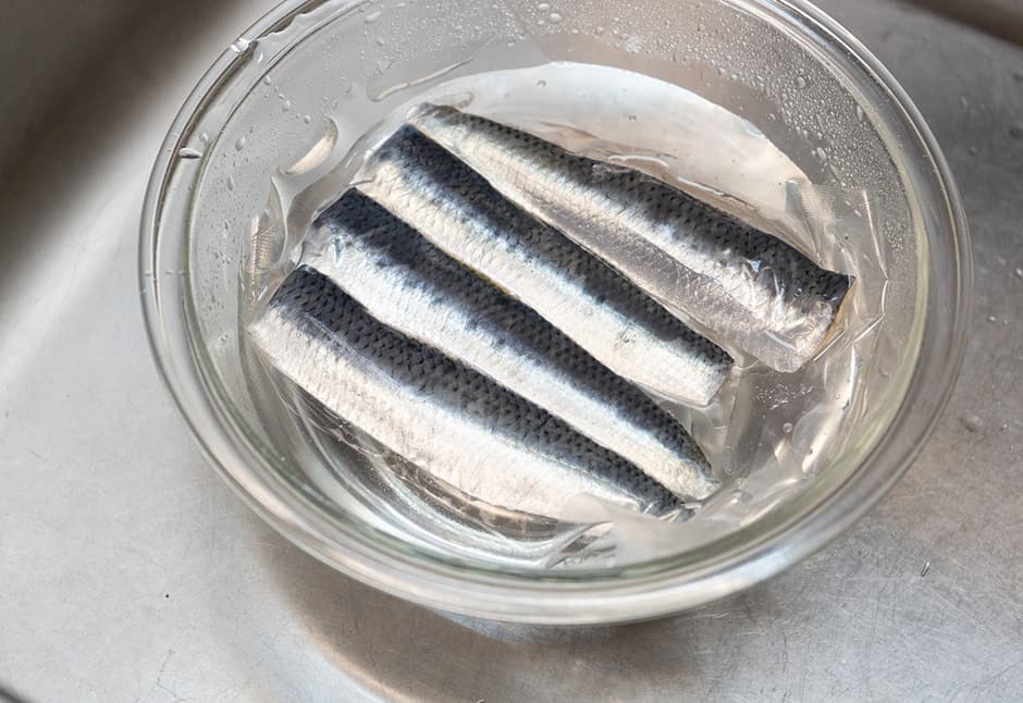 気仙沼産真いわしの酢〆