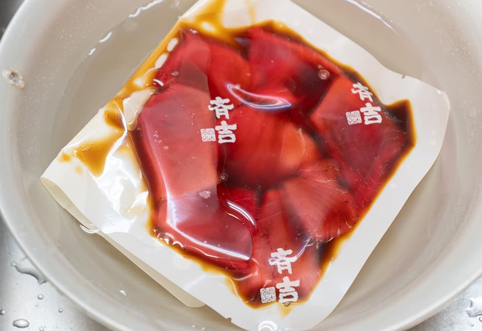 本まぐろ（メジ）切り落とし漬け丼