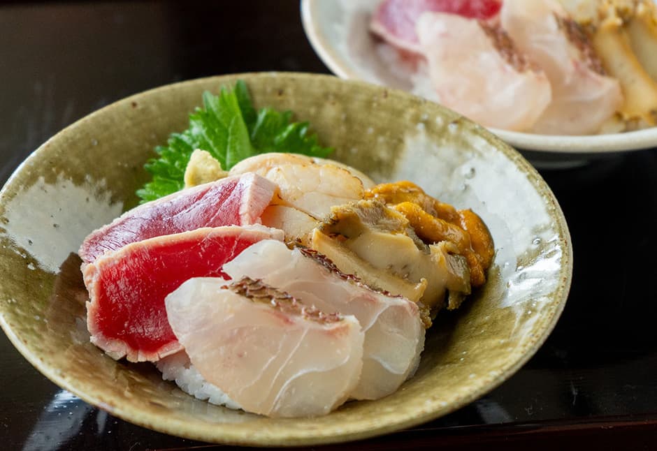 ごちそう海鮮丼（２食セット）・父の日のお祝いにも