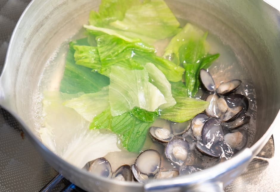 津軽十三湖のしじみ（中粒２００ｇＰ×３袋）